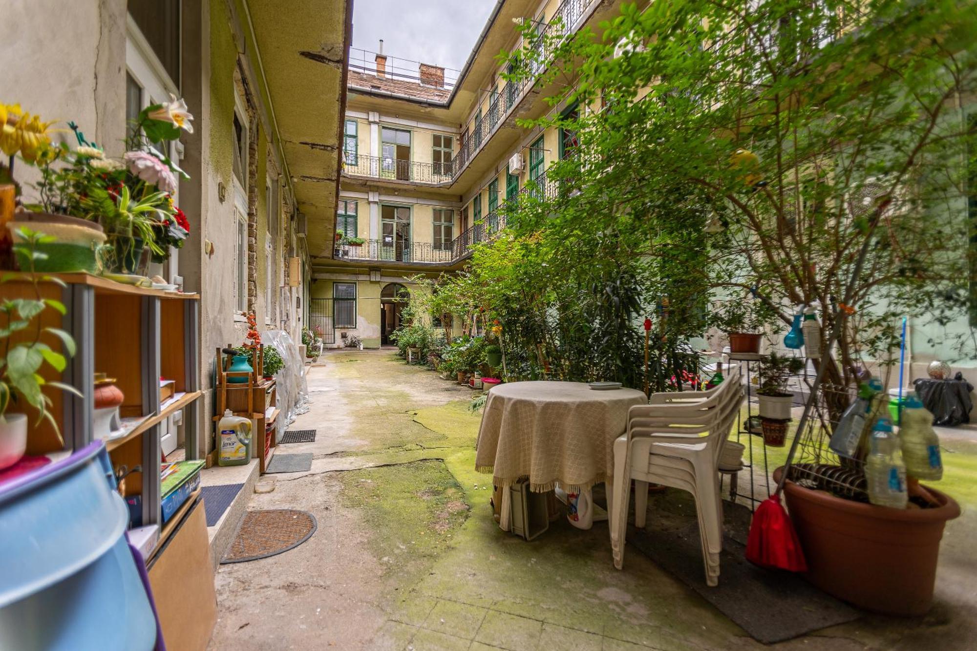 Appartement Cosy Flat With Balcony à Budapest Extérieur photo